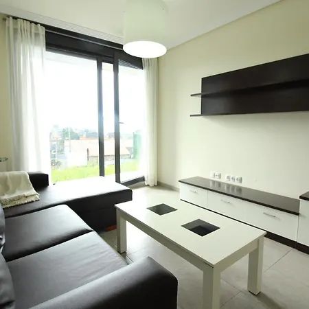 Appartement Bajo Con Jardin En Zona De Playas En Cantabria Cudon